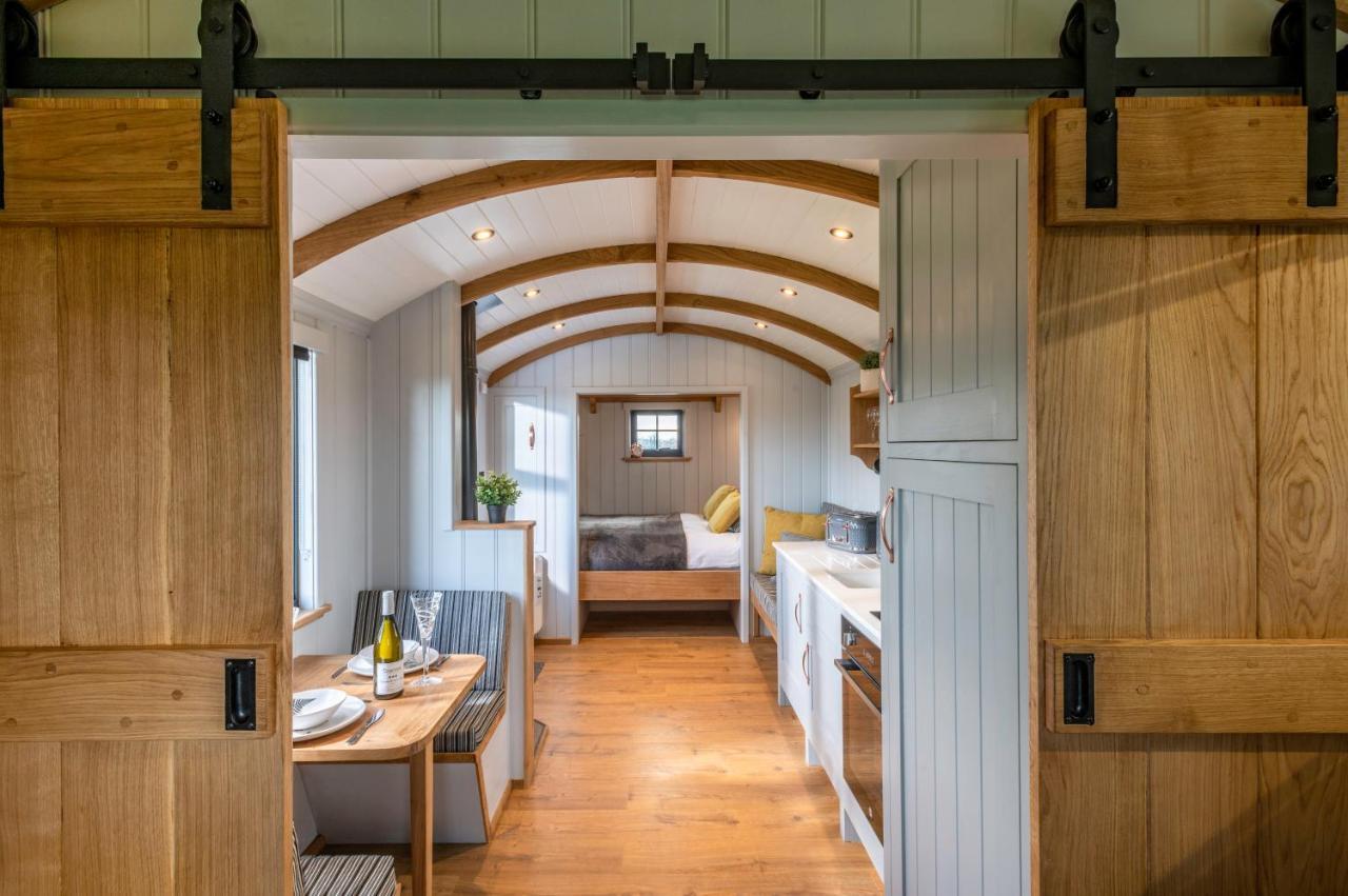 Monkwood Shepherds Hut - Ockeridge Rural Retreats Worcester Eksteriør bilde