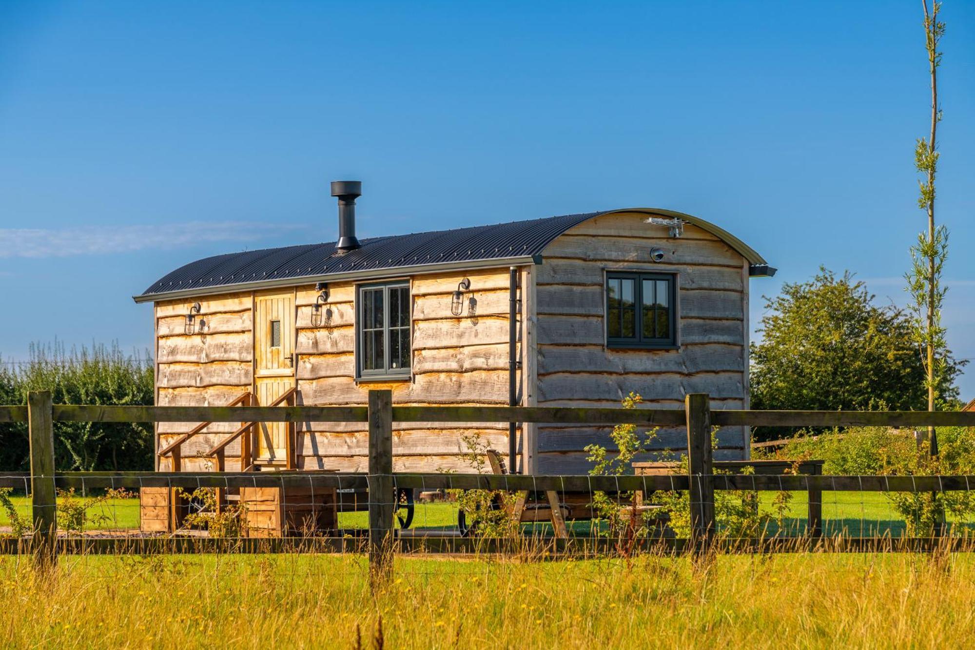 Monkwood Shepherds Hut - Ockeridge Rural Retreats Worcester Eksteriør bilde