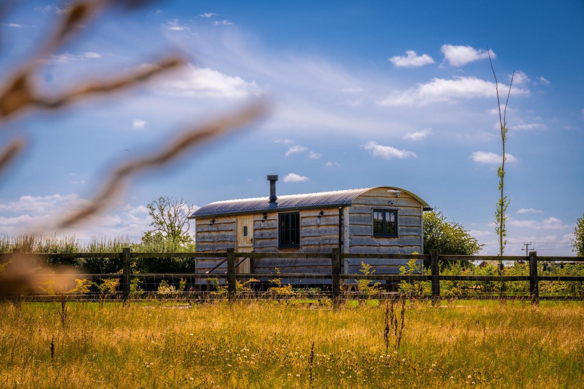 Monkwood Shepherds Hut - Ockeridge Rural Retreats Worcester Eksteriør bilde